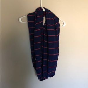Lululemon infinity scarf